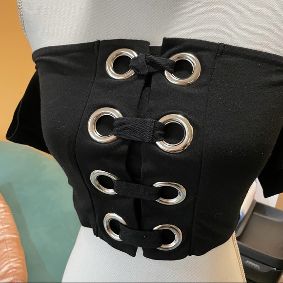 Forever 21 cropped off the shoulder top - Picture 2 of 3